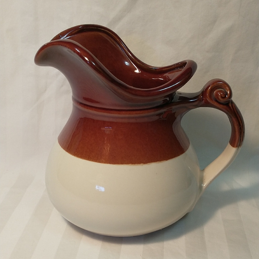 Vintage McCoy Large Farmhouse Pottery Pitcher #7515 Made in USA